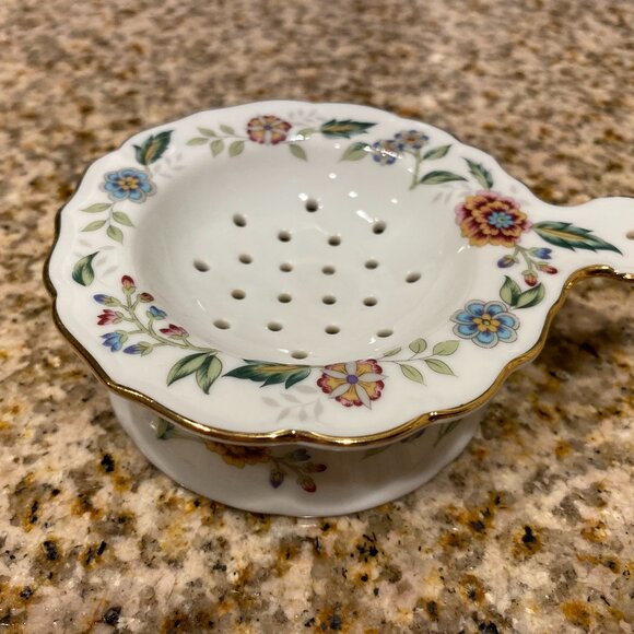 Andrea by Sadek Tea Bag Holder. 2 Pieces - Base & a Strainer. Made in Japan. EUC - Picture 1 of 12
